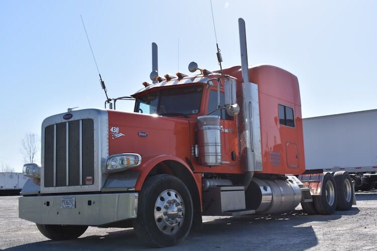 18 Wheeler Red In Israel